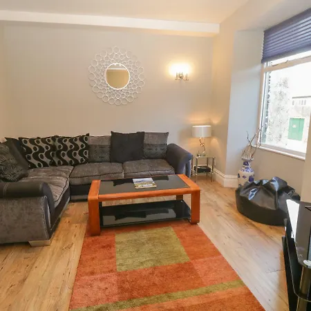 48 Oak Street Windermere